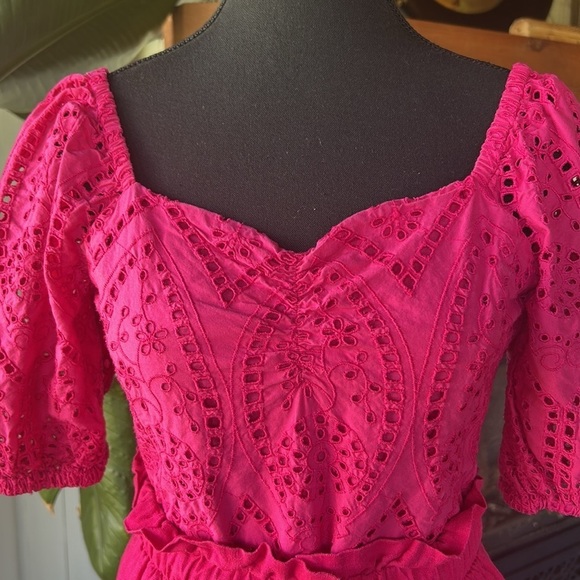 H&M Eyelet Top Size XS - Picture 7 of 14